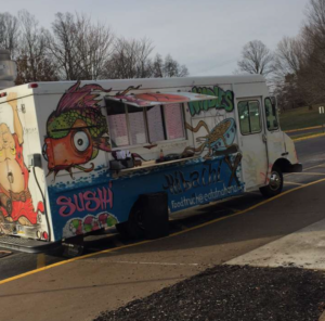 A new feature for the 2016 auction was the Nakama Food Truck. Students paid $2 to leave the auditorium and order from the popular Pittsburgh-based Asian food restaurant. Some students waited for over 30 minutes and most were satisfied with their orders. 